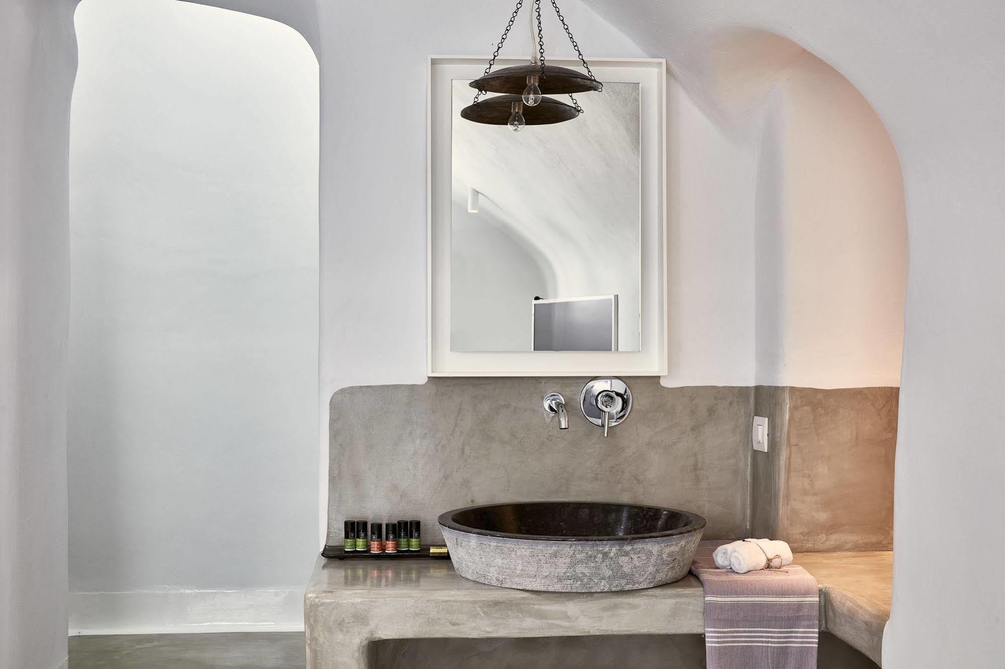 Boho Suites Santorini Perivolos  Eksteriør billede
