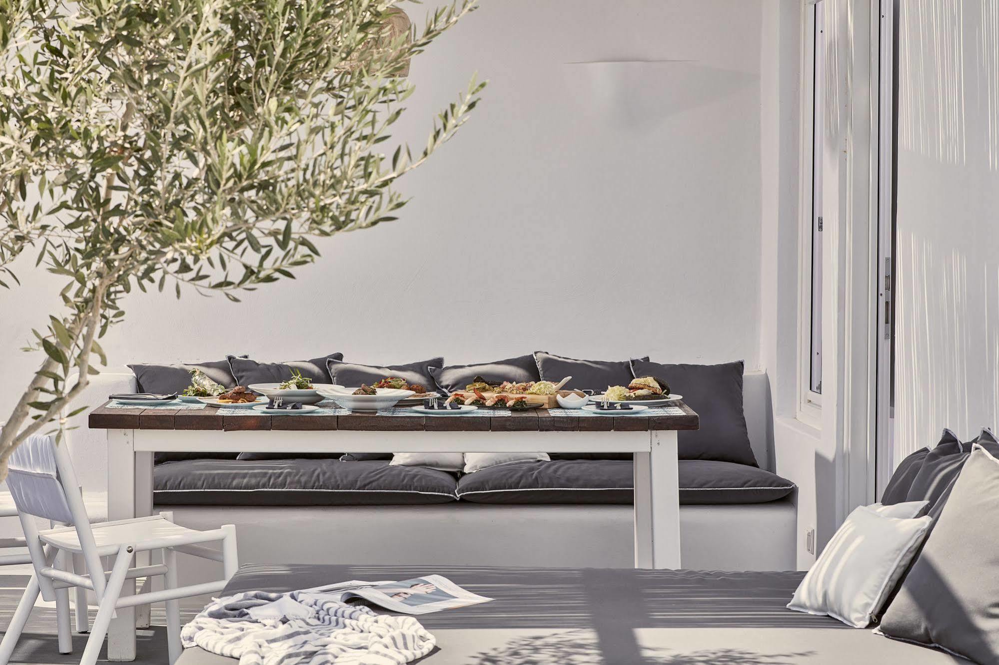 Boho Suites Santorini Perivolos  Eksteriør billede